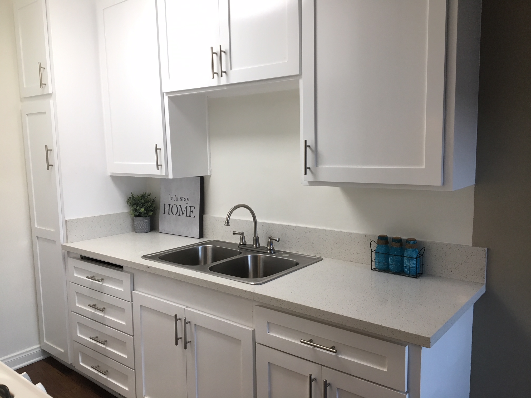 Magnolia Place Apartment kitchen interior