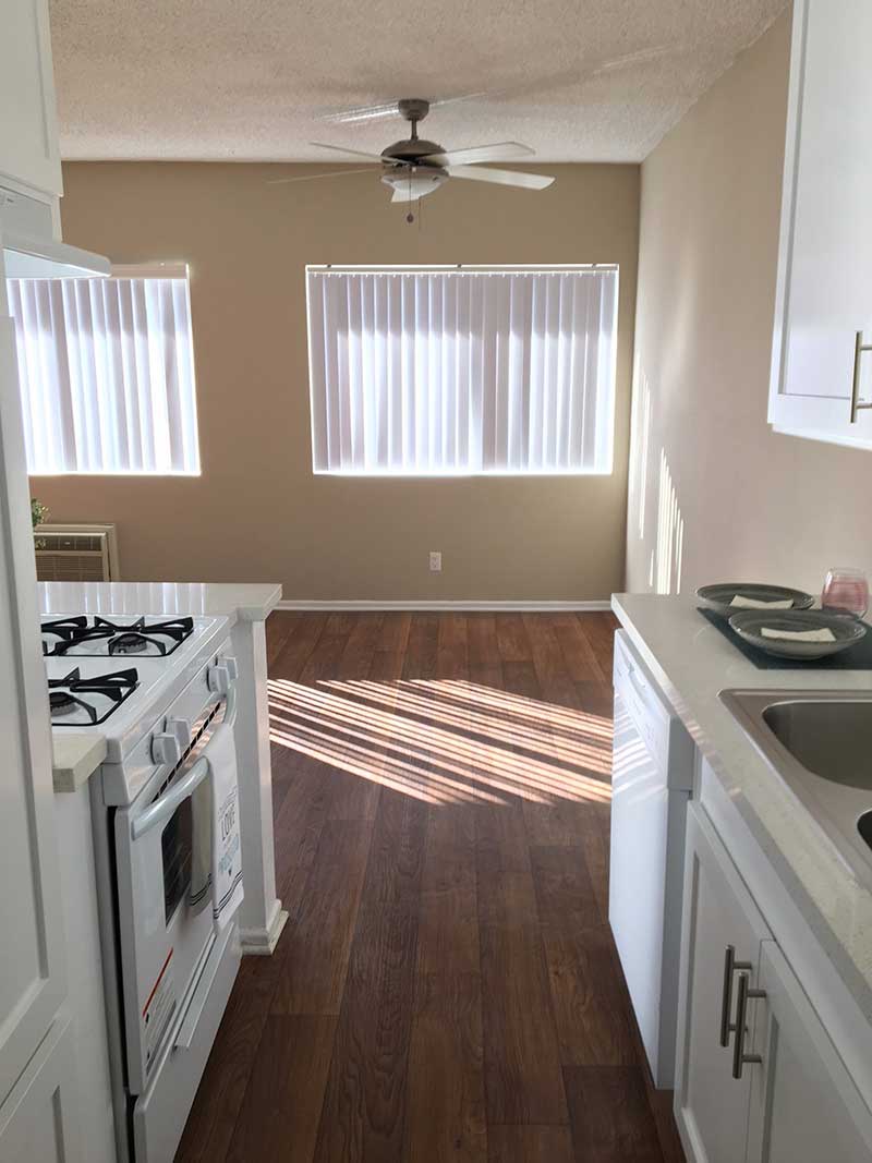 Magnolia Place Apartment dining area